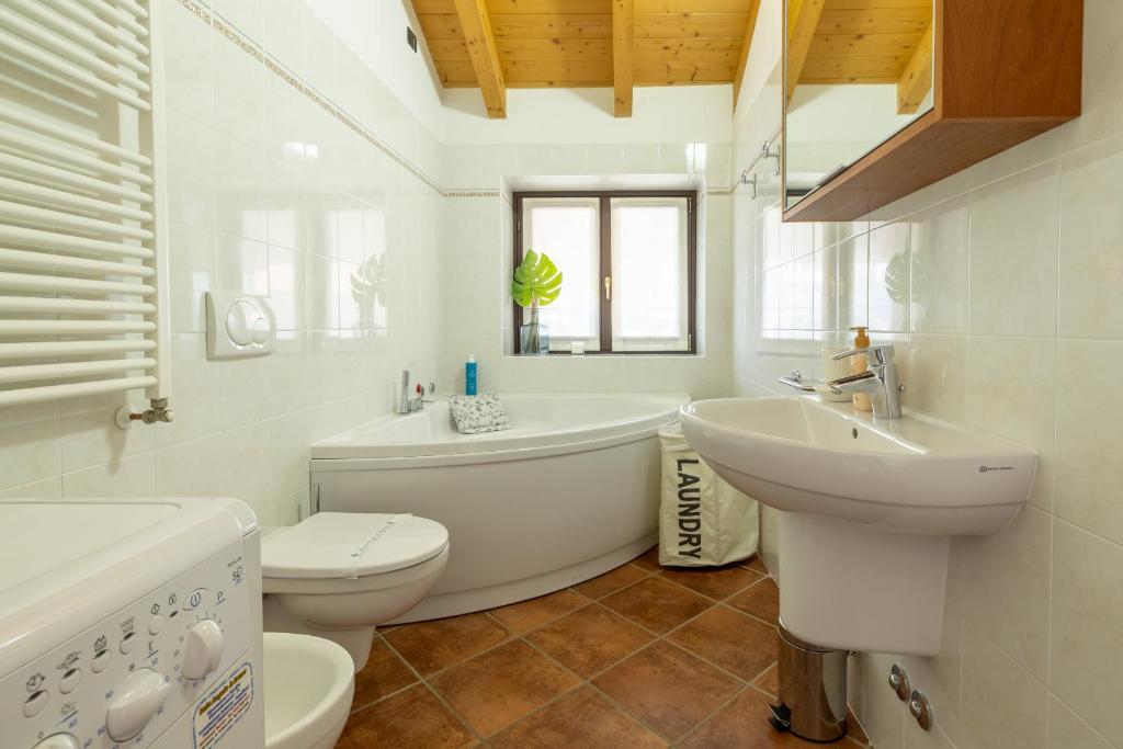 Kúpeľňa v ubytovaní Apartment Tamara Suite - Menaggio