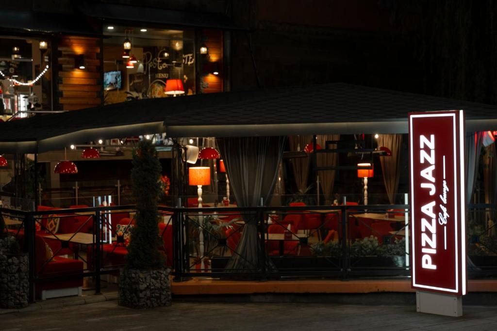 Lounge nebo bar v ubytování JAZZ HOTEL Gyumri