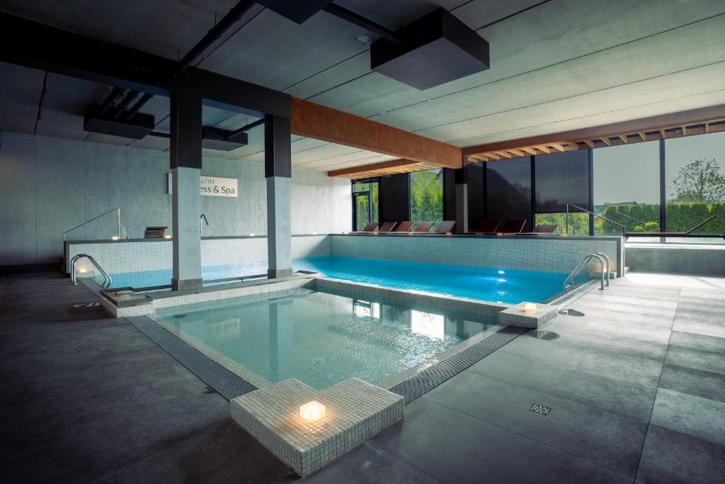Bazén v ubytování Mielenko & Spa ex Baltin Hotel nebo v jeho okolí