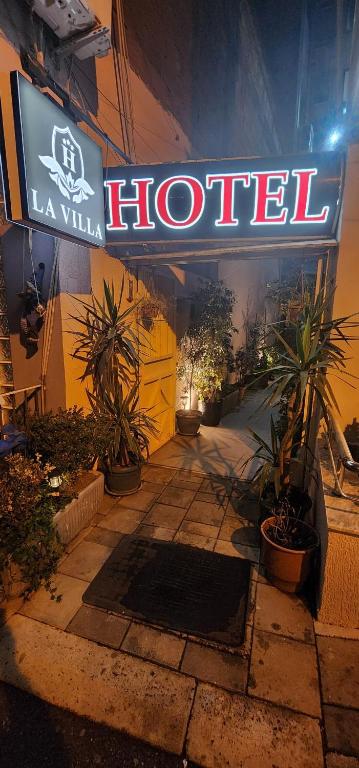 Fotografie z fotogalerie ubytování Hotel La Villa v destinaci Tirana