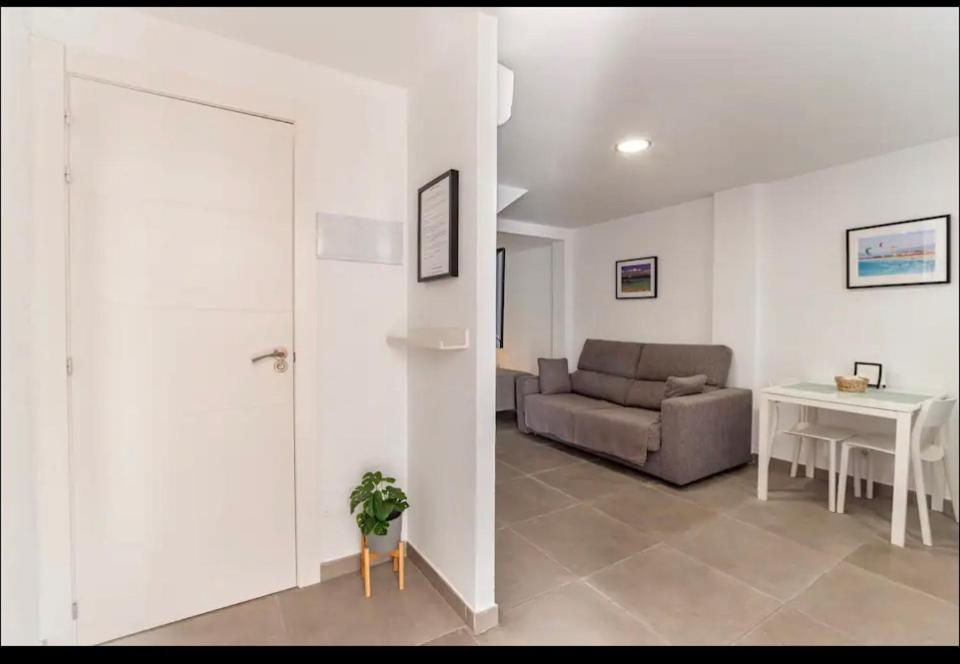 Posedenie v ubytovaní Loft independiente a 150 mtrs de la playa wifi aire acondicionado