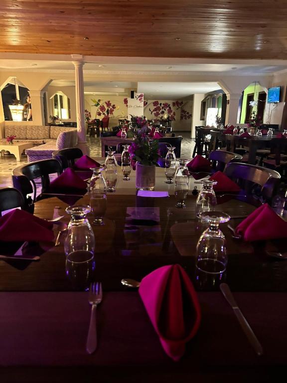 Restaurace v ubytování Di Carbone Hotel Gastrobar