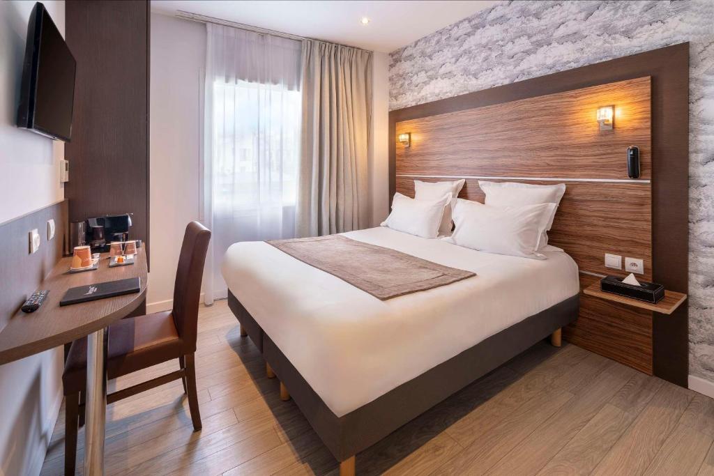 Hotel Apolonia Paris Mouffetard room