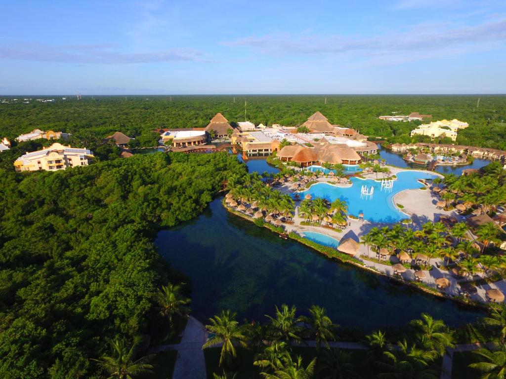 an aerial view of the resort at Grand Palladium Colonial Resort & Spa - All Inclusive in Akumal