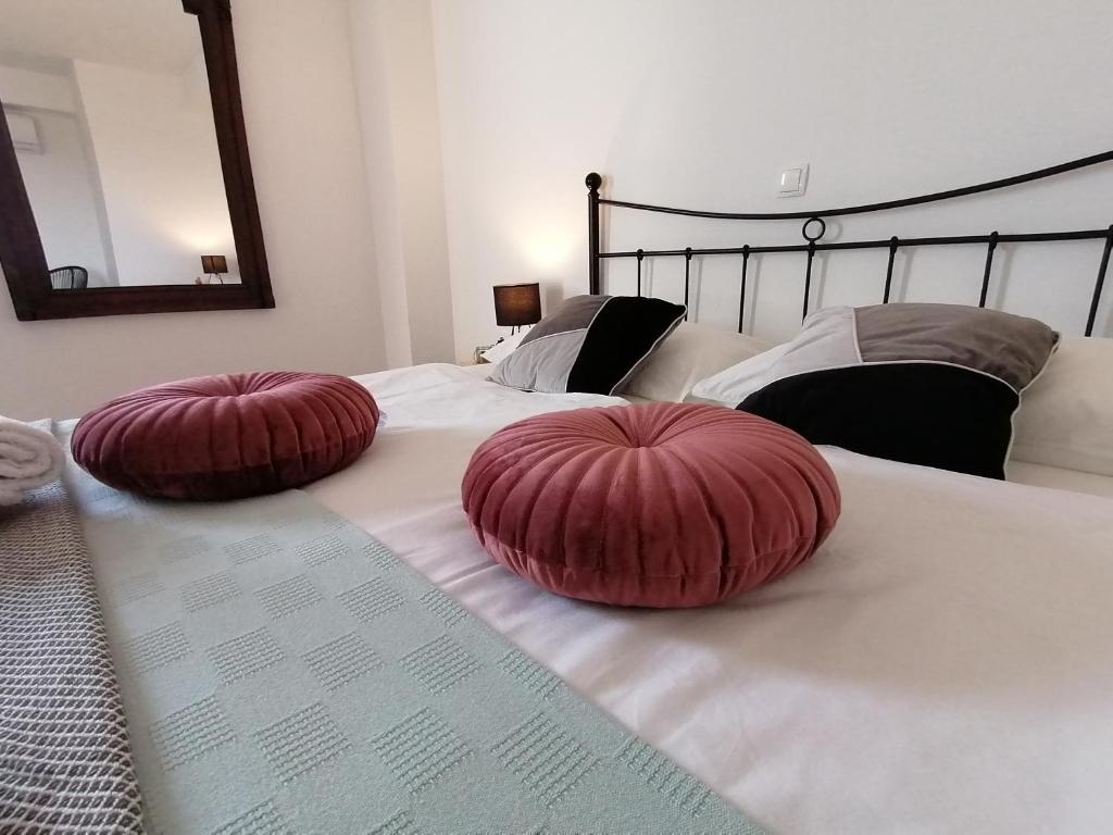 Łóżko lub łóżka w pokoju w obiekcie Villa Cesarica Novalja