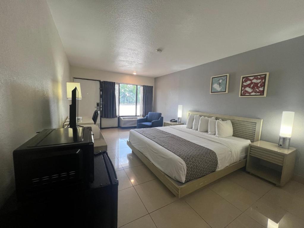 Garden Inn Homestead/Everglades/Gateway to Keys - 