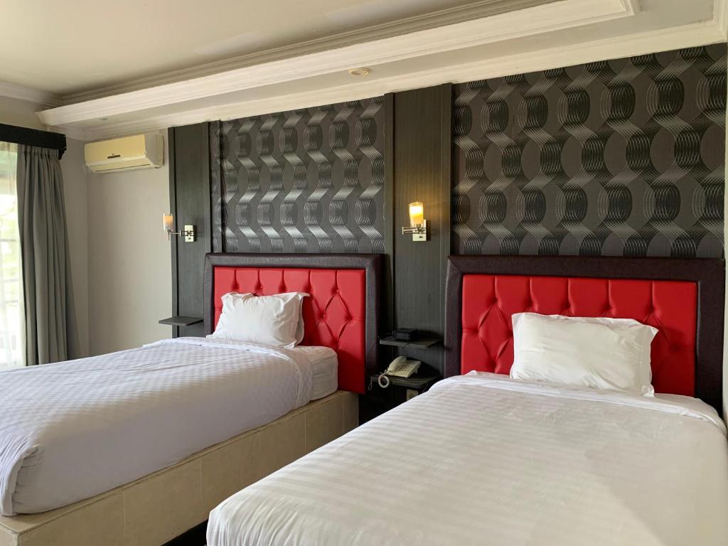 Cikidang Resort - Standard Twin Room