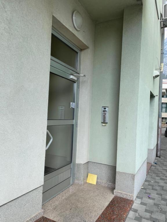 Apartments with parking space Makarska - 23153