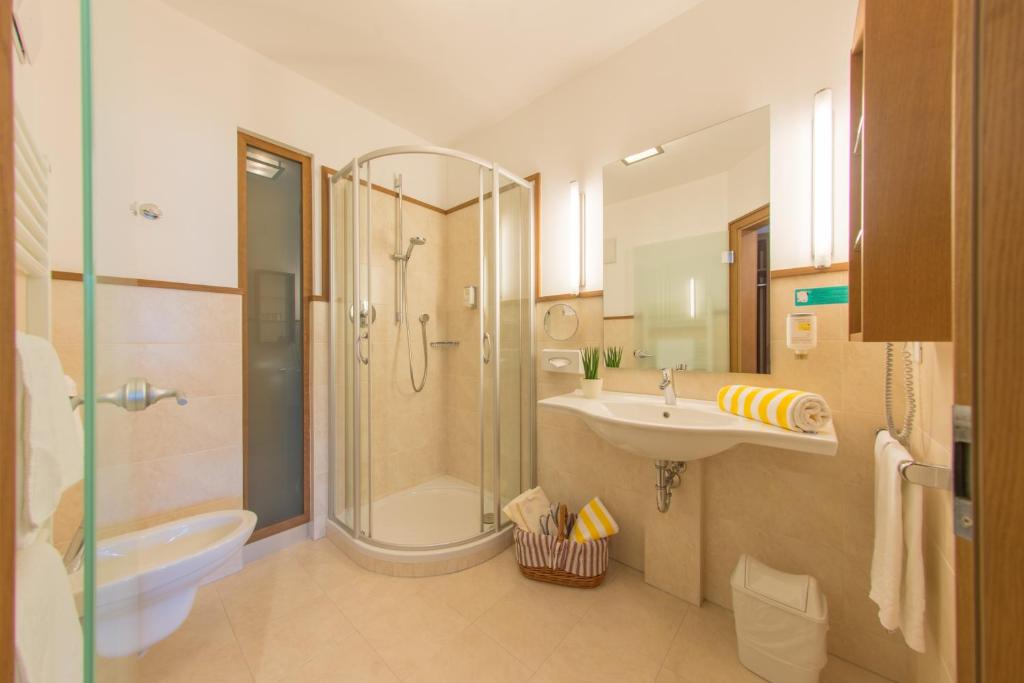 Koupelna v ubytování Hilburger Hotel