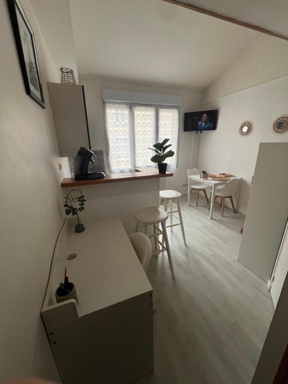 Photo de la galerie de l'établissement Studio meublé proche centre et gare, à Reims