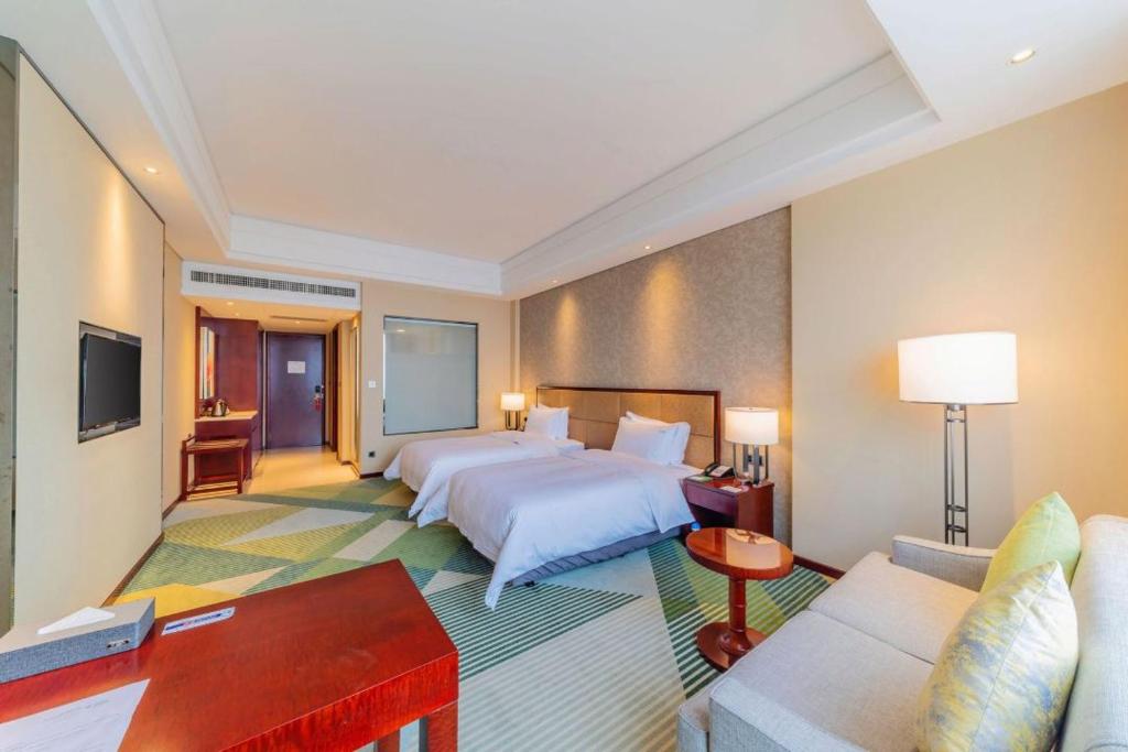 Holiday Inn Foshan Nanhai Central, an IHG Hotel - Twin Room With Roll In Shower - Non-Smoking