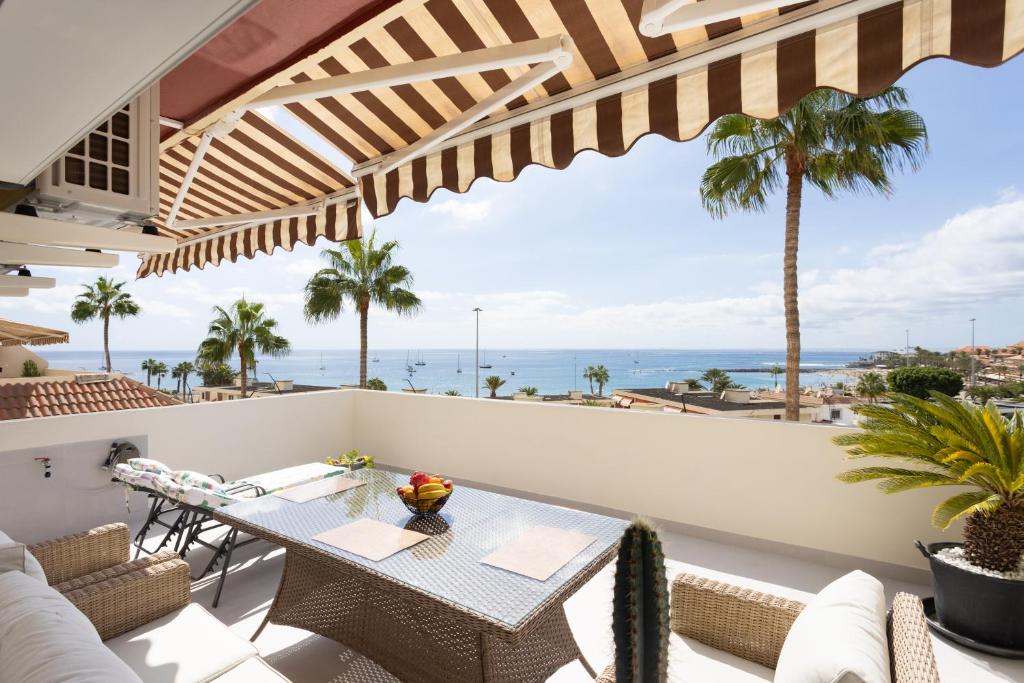 Stunning flat next to the beach-Ocean views