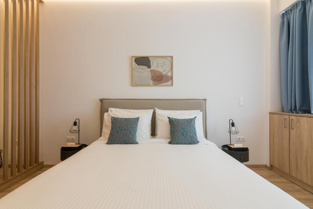 Athens Syntagma Ermou Studio