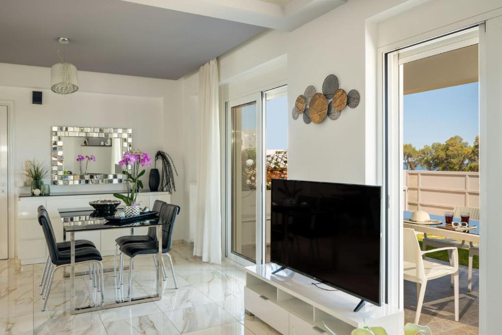 Fotografie z fotogalerie ubytování Villa Elena Beach v destinaci Pigianos Kampos