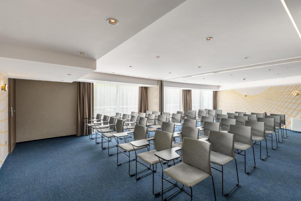 Konferenční prostory v ubytování Kenese Bay Garden Resort & Conference