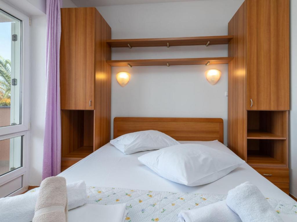 Postel nebo postele na pokoji v ubytování Studio Studio 12 by Interhome