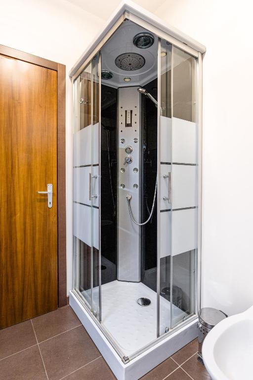 Kúpeľňa v ubytovaní Arcave Luxury Apartment