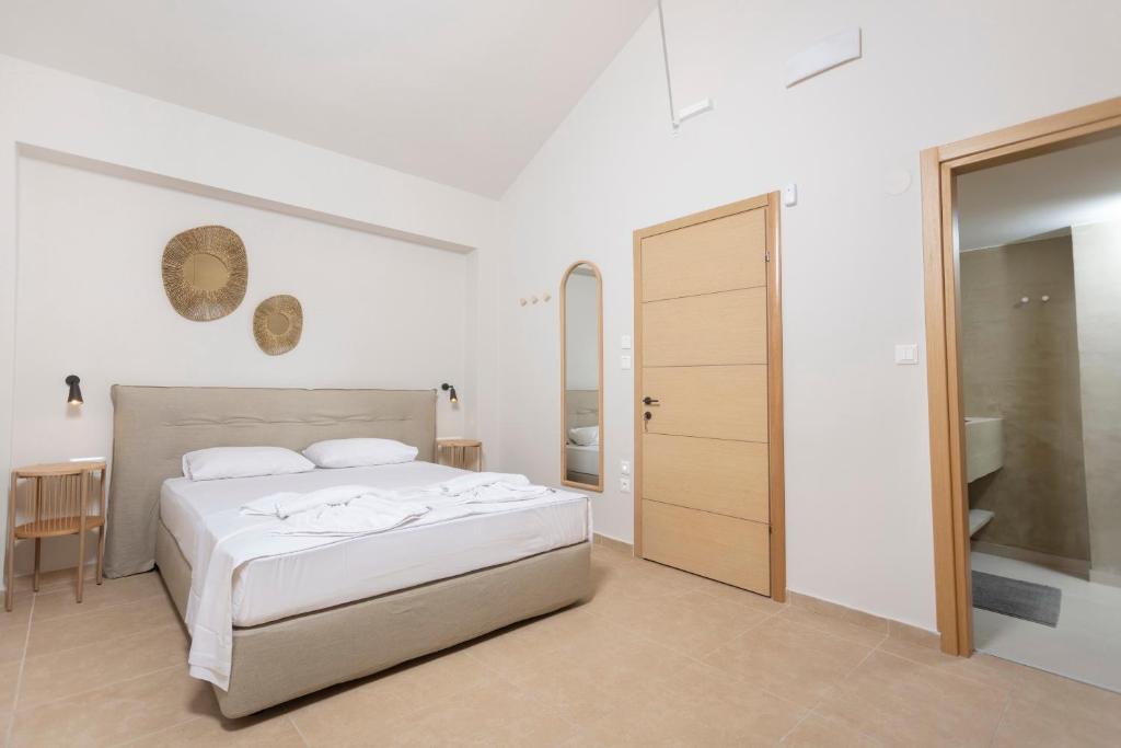 Posteľ alebo postele v izbe v ubytovaní Villa The View - Beachfront, 5 Bedrooms, BBQ, View