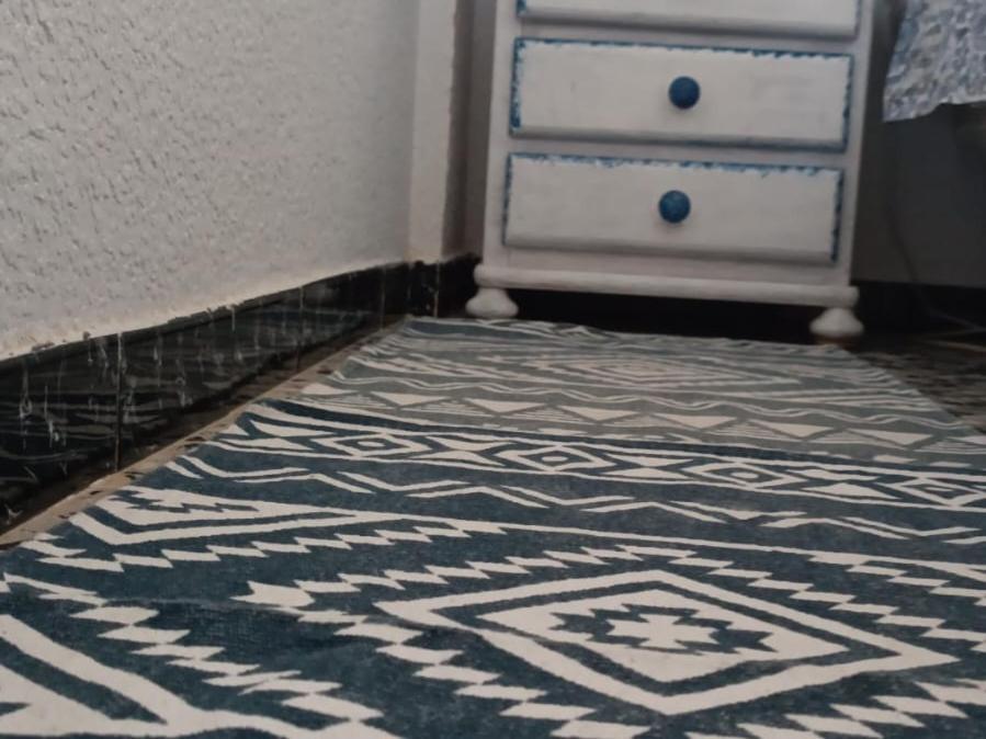 Posteľ alebo postele v izbe v ubytovaní BLUE DOUBLE PRIVATE ROOM AT FRONT BEACH - HABITACION en la playa piso compartido