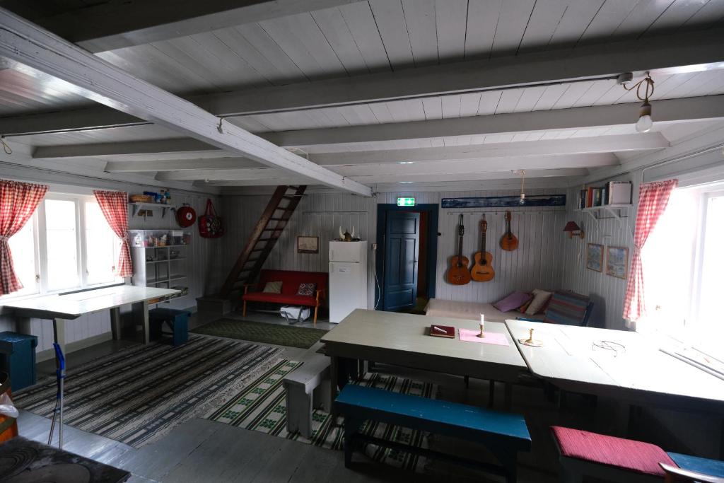 Posezení v ubytování Stamsund Hostel
