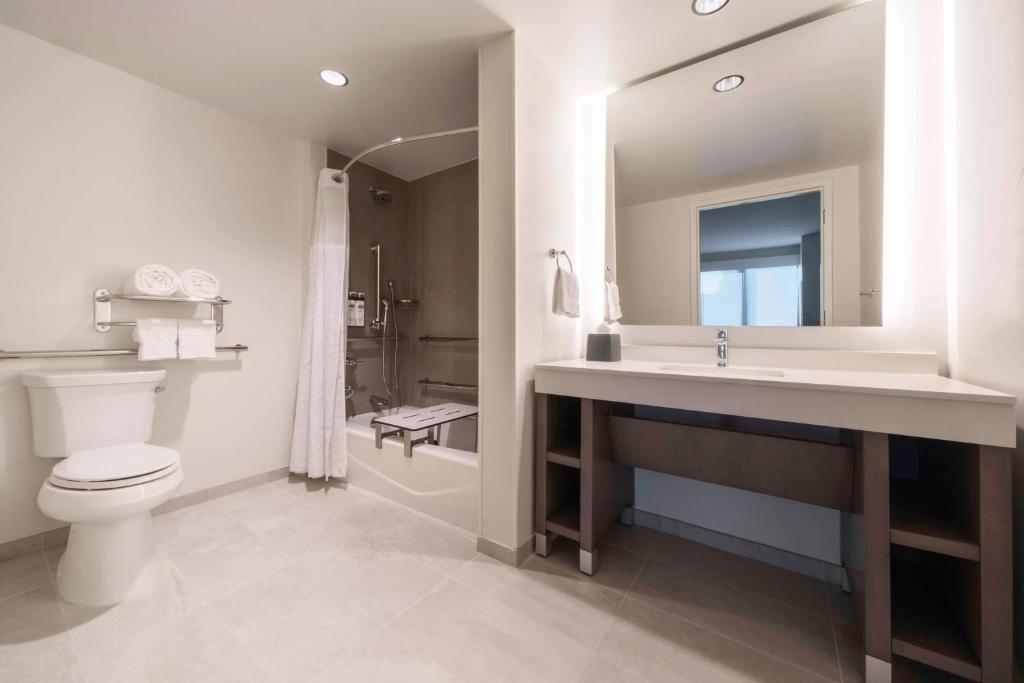 Hyatt House Sacramento Airport - Natomas photo