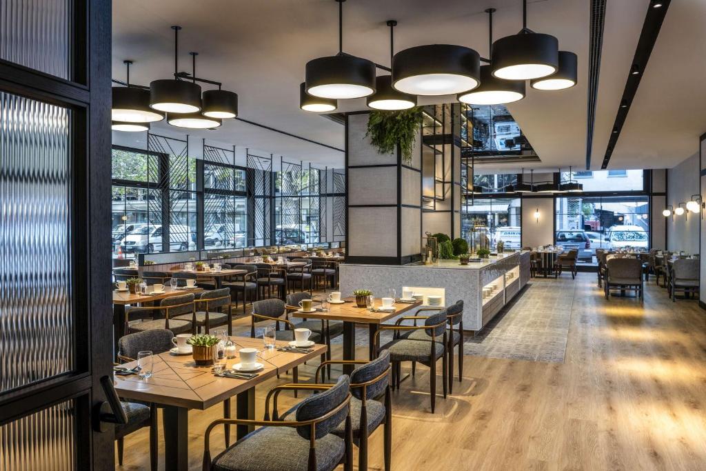 Restaurace v ubytování DoubleTree by Hilton Berlin Ku'damm