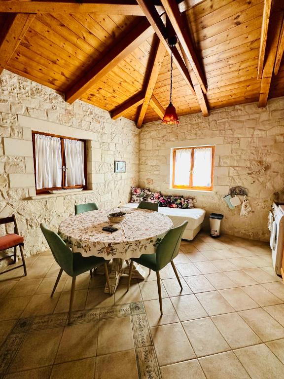 Posezení v ubytování Deep Blue Villas