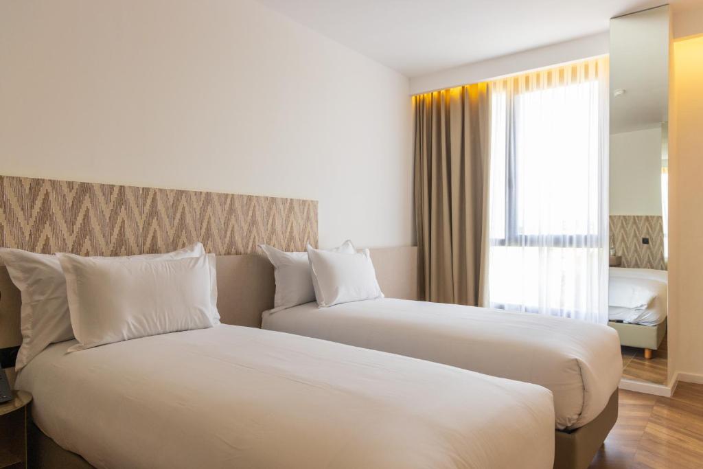 DIAGONAL HOTEL - 高级双胞胎房