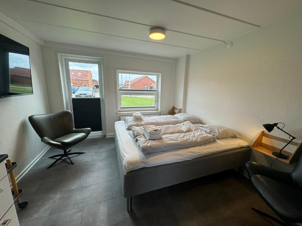 TV a/nebo společenská místnost v ubytování Hvide Sande Hotel
