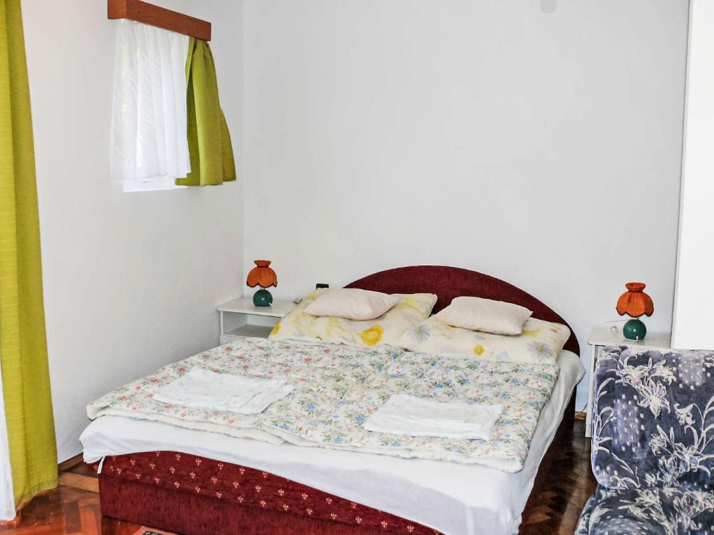 Posteľ alebo postele v izbe v ubytovaní Holiday Home Michael by Interhome