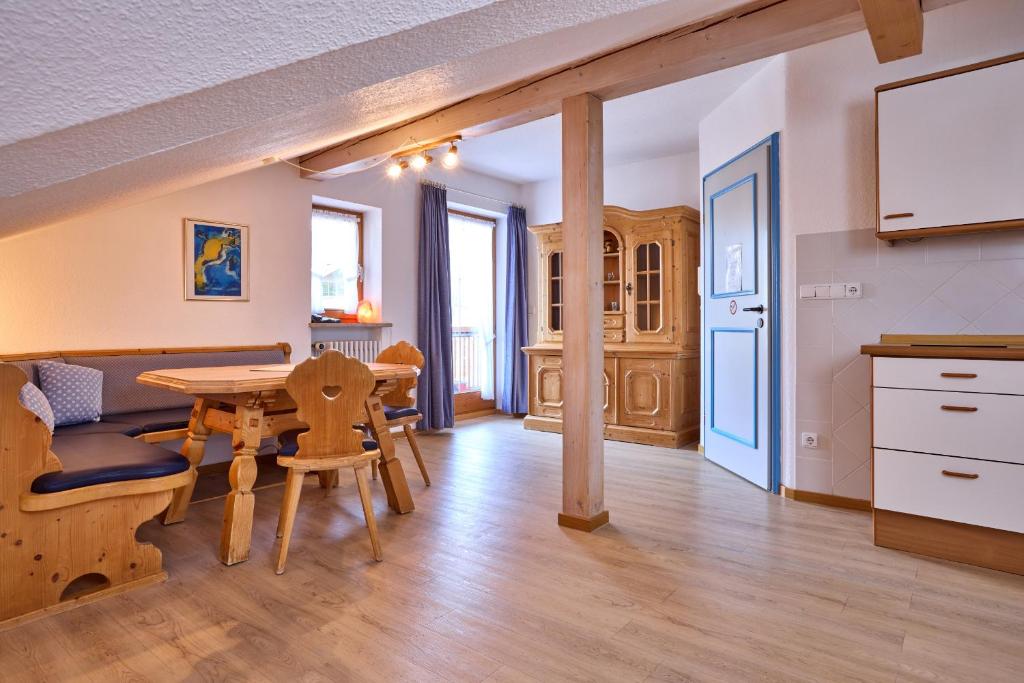 Kuchyň nebo kuchyňský kout v ubytování Hotel Antonia