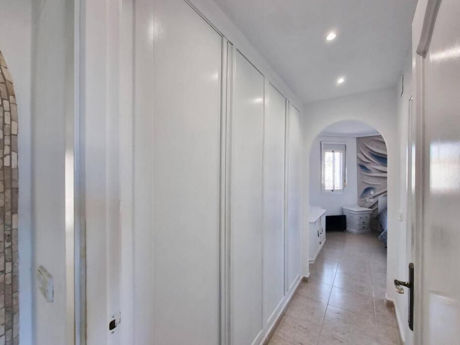 Fotografie z fotogalerie ubytování Tu chalet con piscina privada v destinaci Puerto Marino