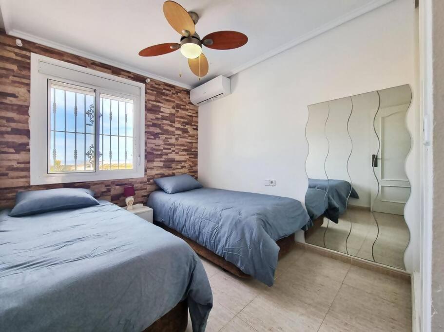 Postel nebo postele na pokoji v ubytování Tu chalet con piscina privada