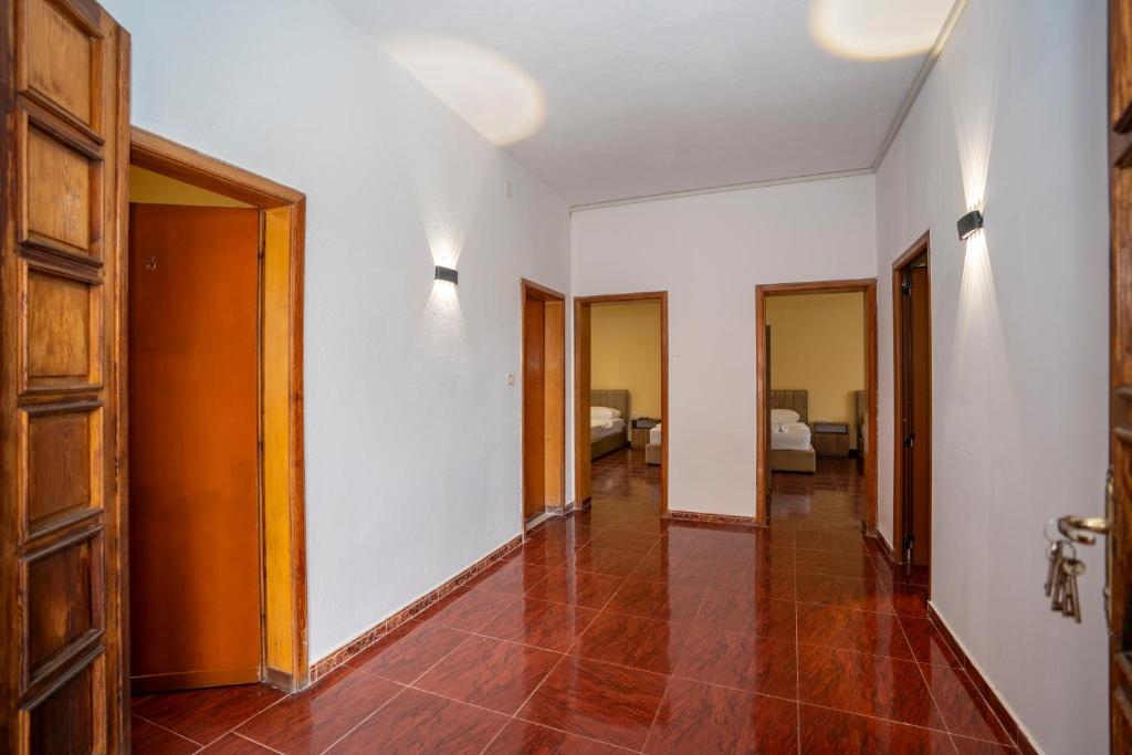 Gambar di galeri bagi Siesta Hostel - City Center di Shkodër