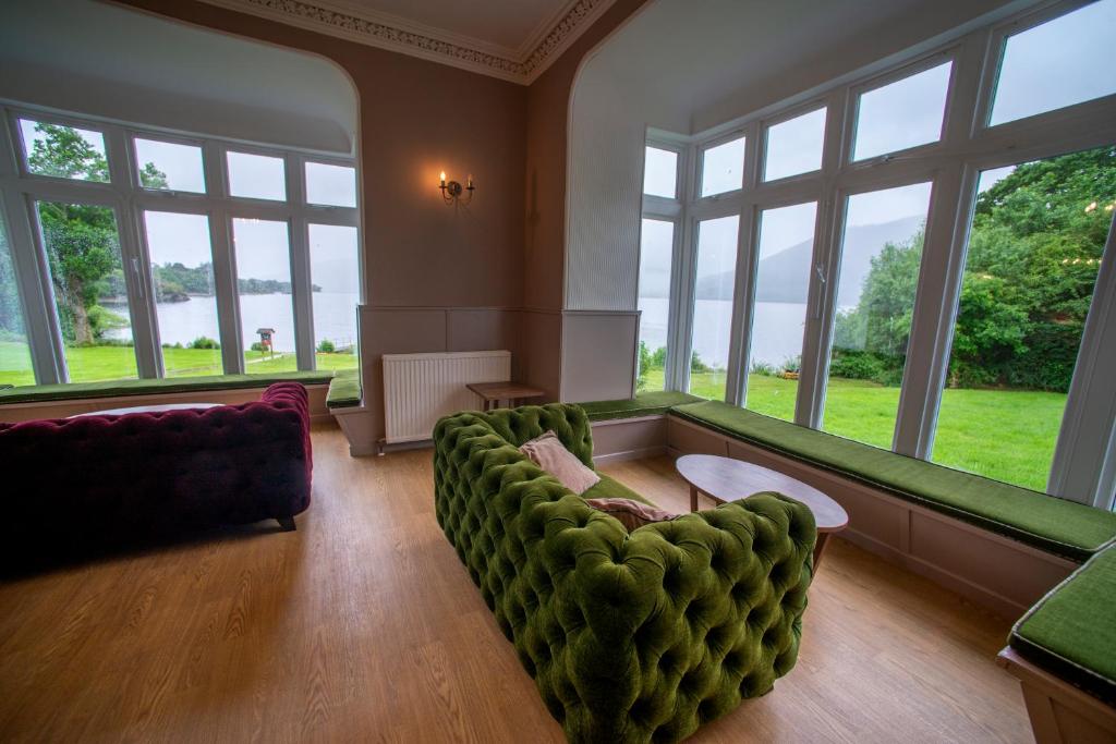 Posezení v ubytování Rowardennan Youth Hostel