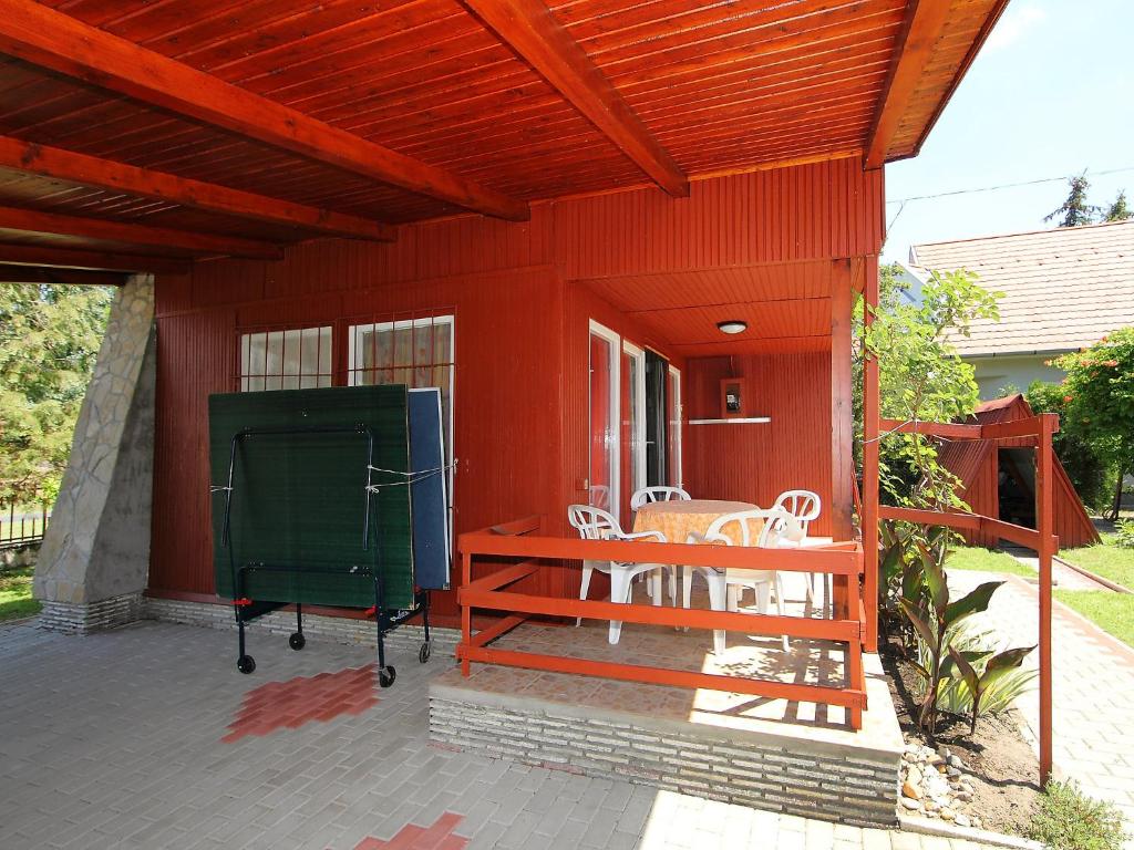 Balkón alebo terasa v ubytovaní Chalet Rosso by Interhome