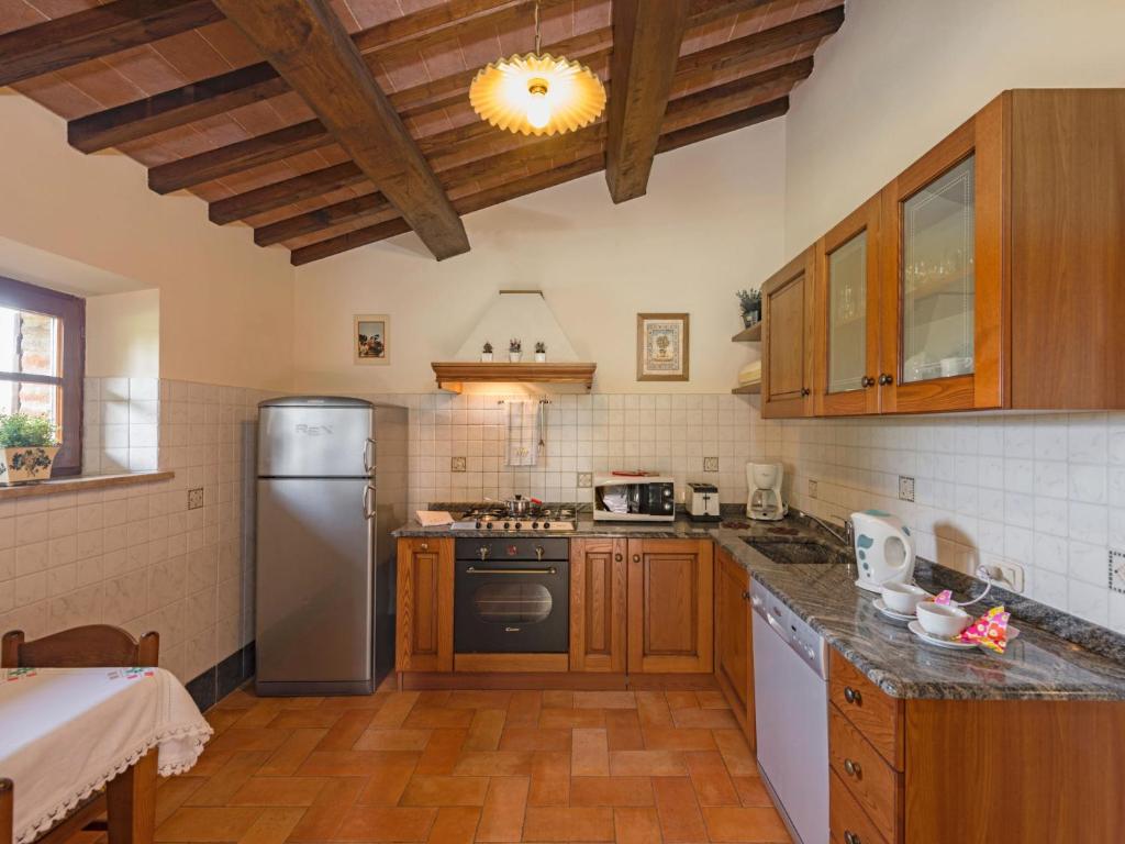 Kuchnia lub aneks kuchenny w obiekcie Holiday Home Casa Graziani-1 by Interhome
