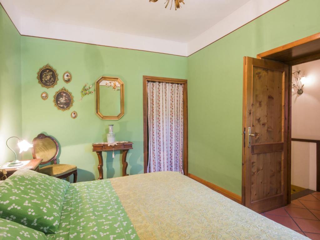 Posteľ alebo postele v izbe v ubytovaní Apartment Azalea by Interhome