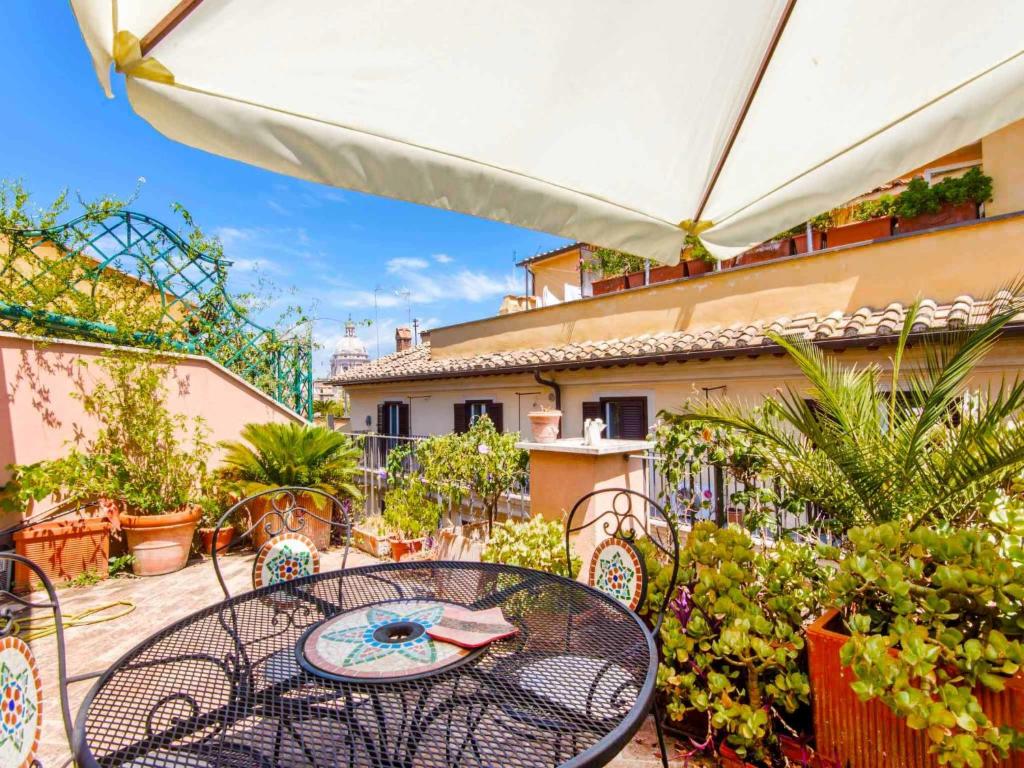 Apartment Charming Terrace by Interhome