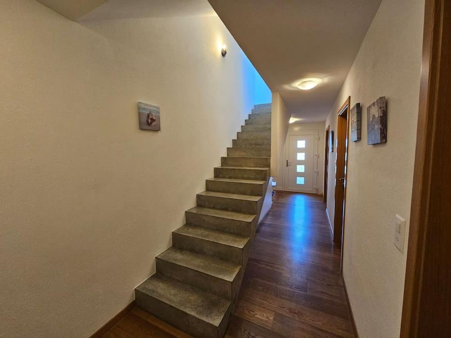 Fotografie z fotogalerie ubytování Private Etage 5 Min vom Bahnhof - Parken - Küche - Netflix v destinaci Widnau