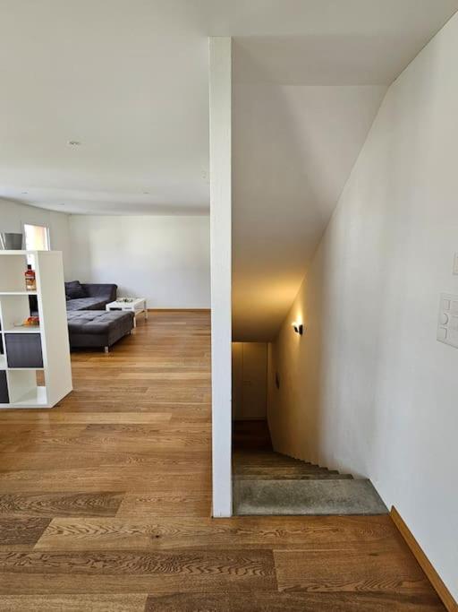 Postel nebo postele na pokoji v ubytování Private Etage 5 Min vom Bahnhof - Parken - Küche - Netflix