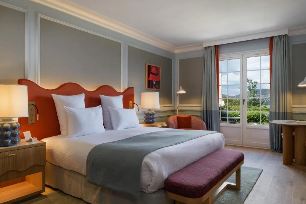 Superior Double Room - Pool Level