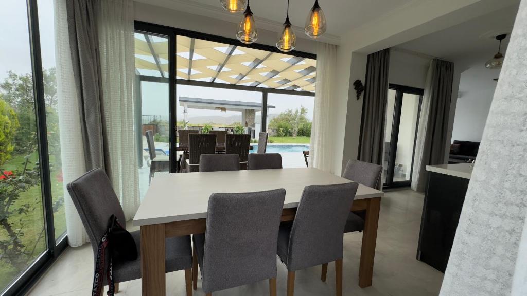 Posezení v ubytování Villa Akasya with private pool