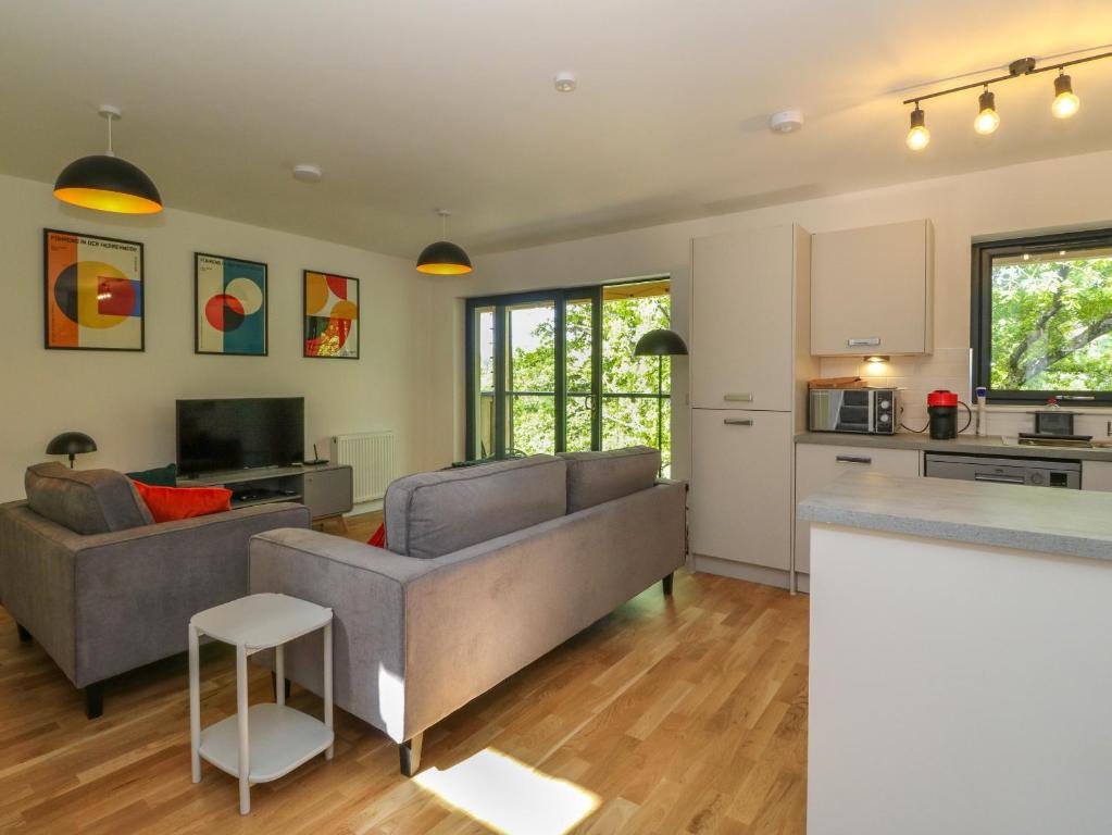Oakbank Mews 4