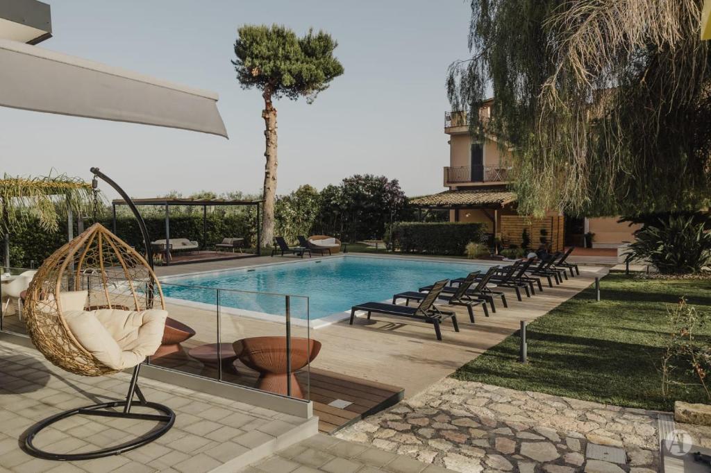 Bazén v ubytování B&B Villa Seta nebo v jeho okolí