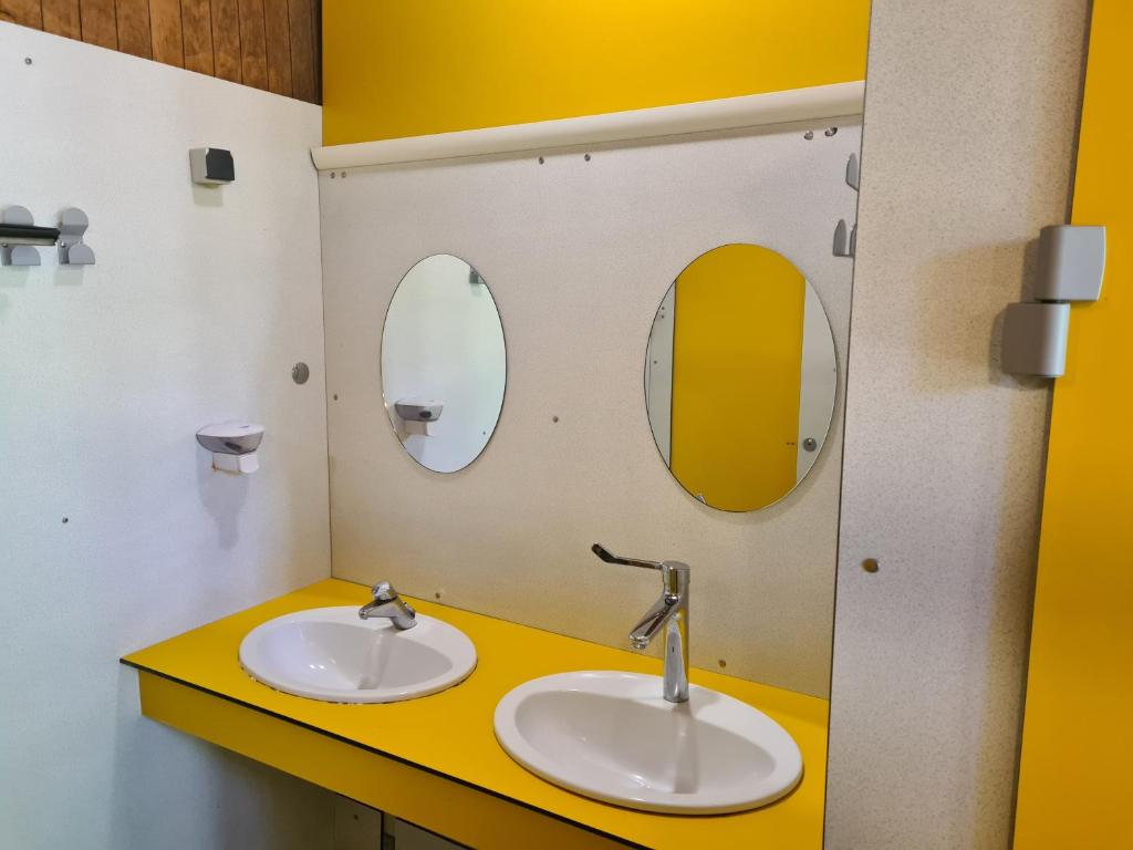 Koupelna v ubytování Les Chalets Guinguette