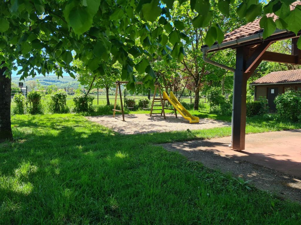 Zahrada ubytování Les Chalets Guinguette