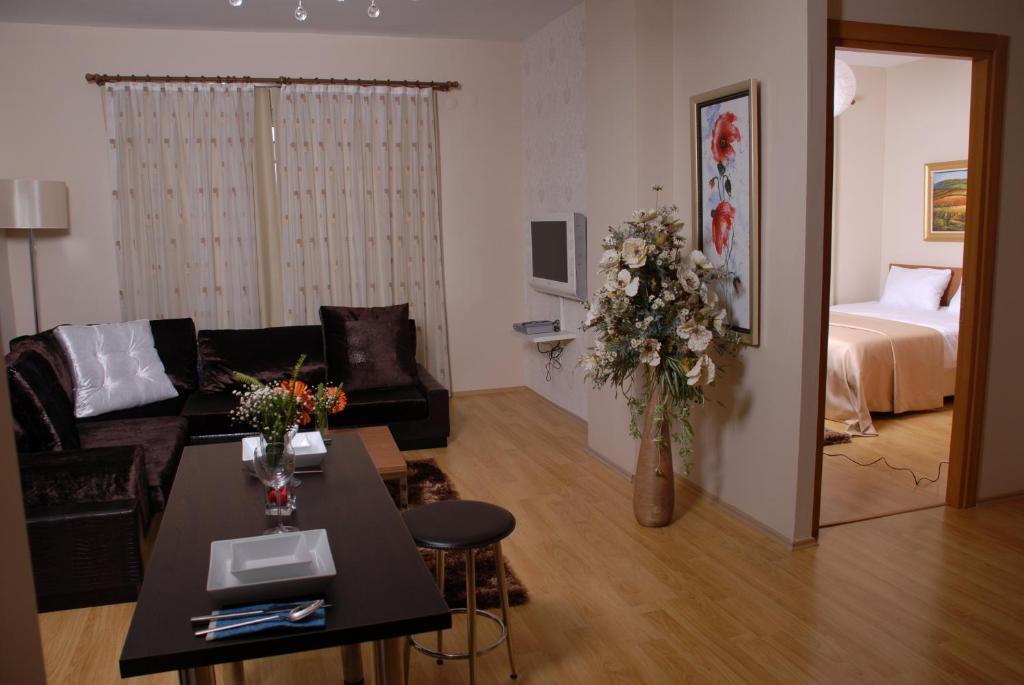 Airport Residence - Camera Tripla