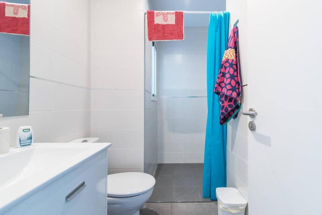Kúpeľňa v ubytovaní Loft moderno con balcón al lado de Las Canteras