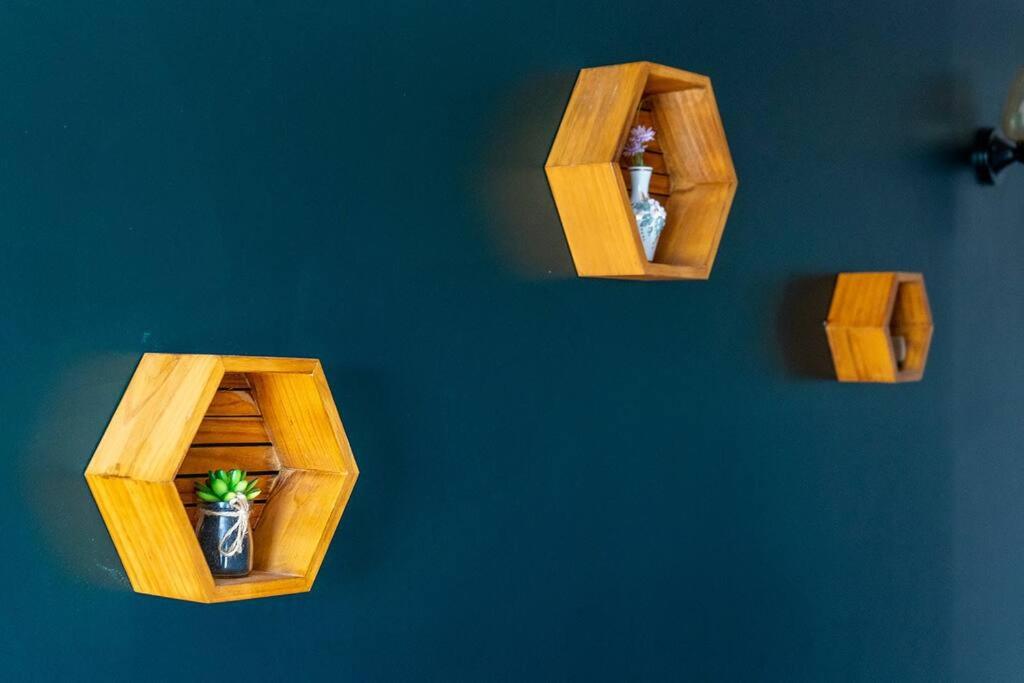 Fotografie z fotogalerie ubytování Golden Field Farmhouse - stayinpec on IG v destinaci Bloomfield